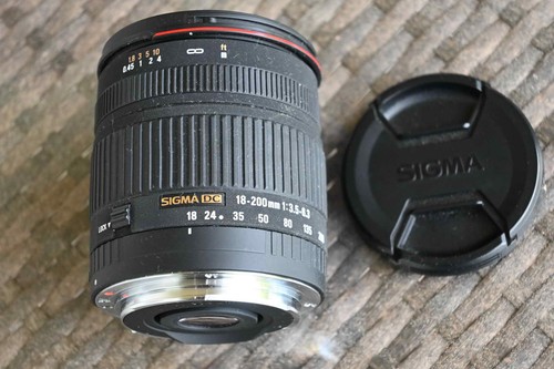 Sigma 200mm 3 dc per - 18-200mm,